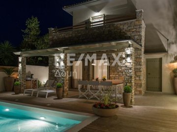 1 - Magnesia, Maisonette