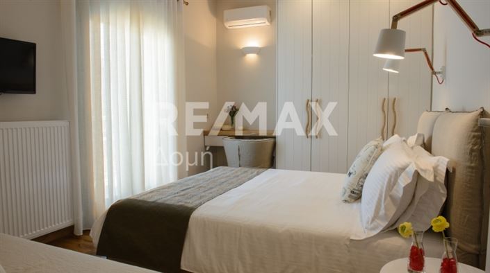 Image No.10-6 Bed Maisonette for sale