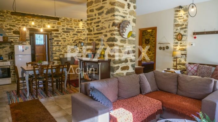 Image No.10-2 Bed Property for sale