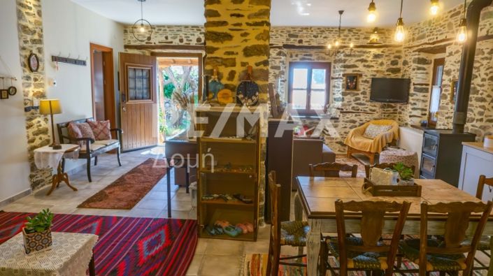 Image No.12-2 Bed Property for sale