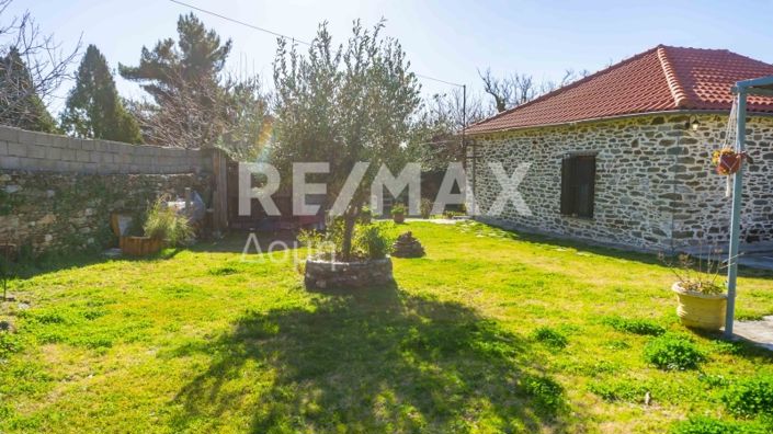 Image No.27-2 Bed Property for sale