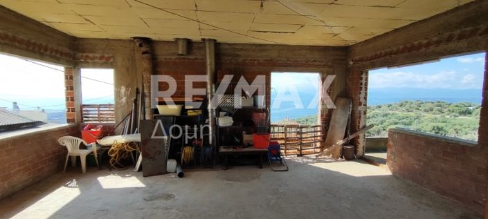 Image No.10-5 Bed Property for sale