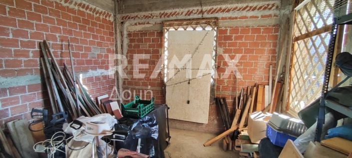 Image No.15-5 Bed Property for sale