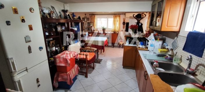 Image No.5-5 Bed Property for sale