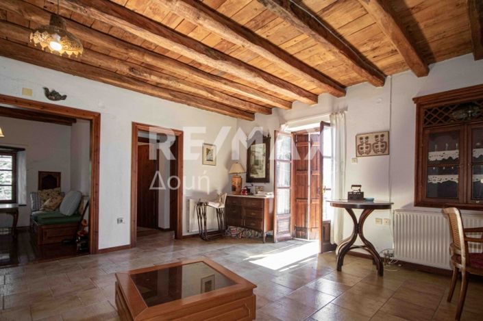 Image No.27-9 Bed Property for sale