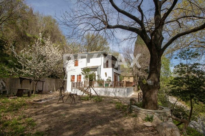 Image No.35-Propriété de 4 chambres à vendre à Magnésie