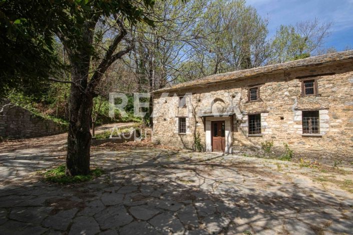 Image No.39-Propriété de 4 chambres à vendre à Magnésie