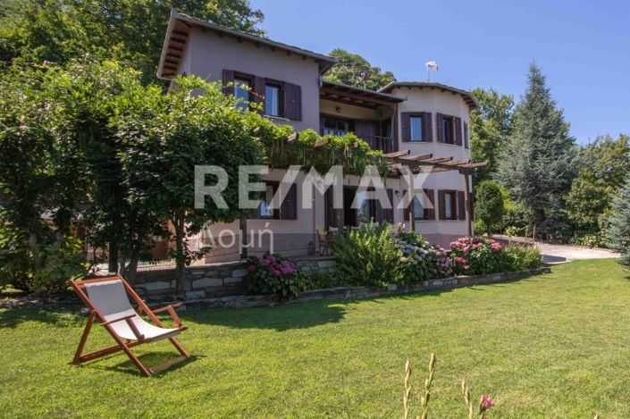 Image No.2-Propriété de 4 chambres à vendre à Magnésie