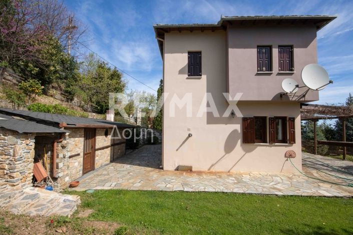 Image No.32-Propriété de 4 chambres à vendre à Magnésie