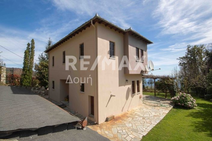 Image No.35-Propriété de 4 chambres à vendre à Magnésie