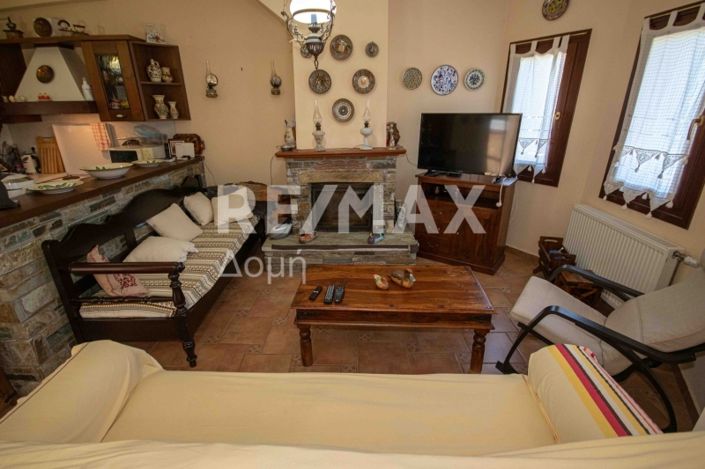 Image No.7-Propriété de 4 chambres à vendre à Magnésie