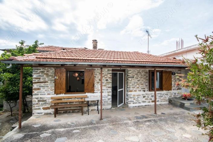 Image No.17-3 Bed Property for sale