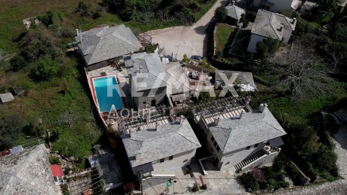 Image No.12-Propriété de 13 chambres à vendre à Kalamaki