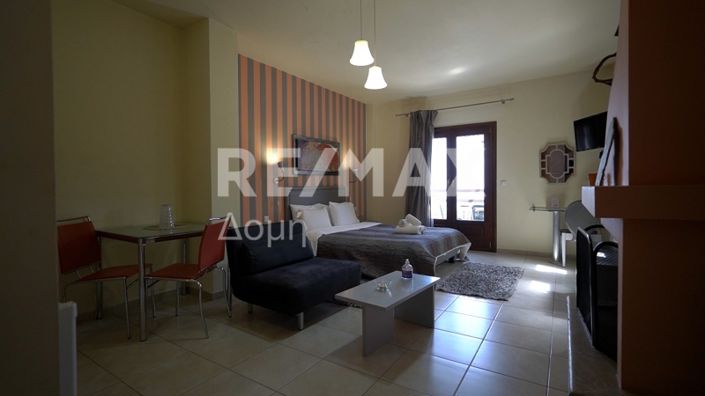 Image No.19-Propriété de 13 chambres à vendre à Kalamaki