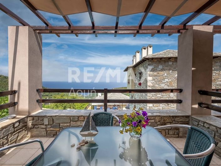 Image No.36-Propriété de 13 chambres à vendre à Kalamaki