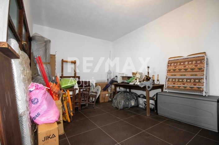 Image No.22-6 Bed Property for sale