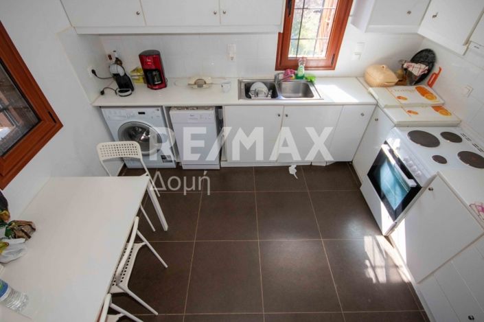 Image No.41-6 Bed Property for sale