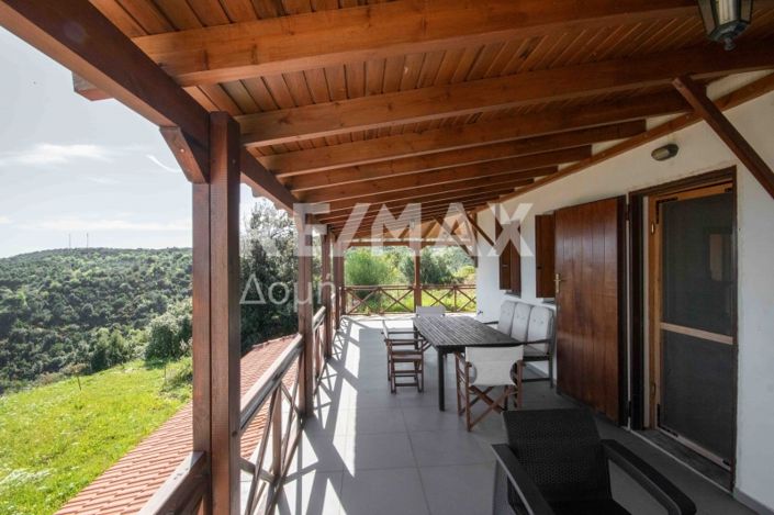 Image No.56-6 Bed Property for sale