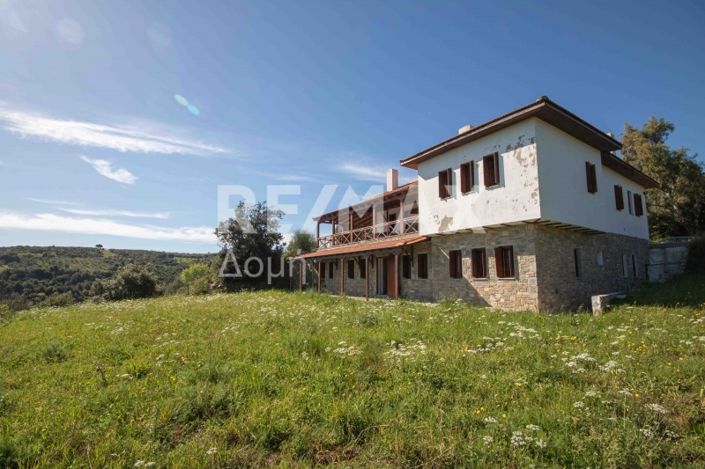 Image No.62-6 Bed Property for sale