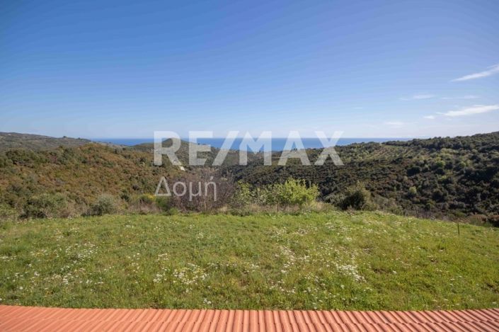 Image No.63-6 Bed Property for sale