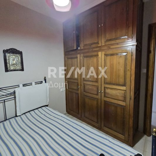 Image No.26-5 Bed Property for sale