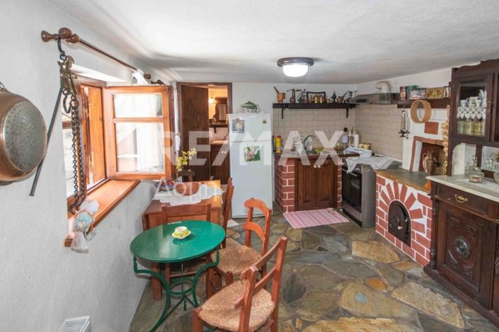 Image No.10-Propriété de 2 chambres à vendre à Magnésie