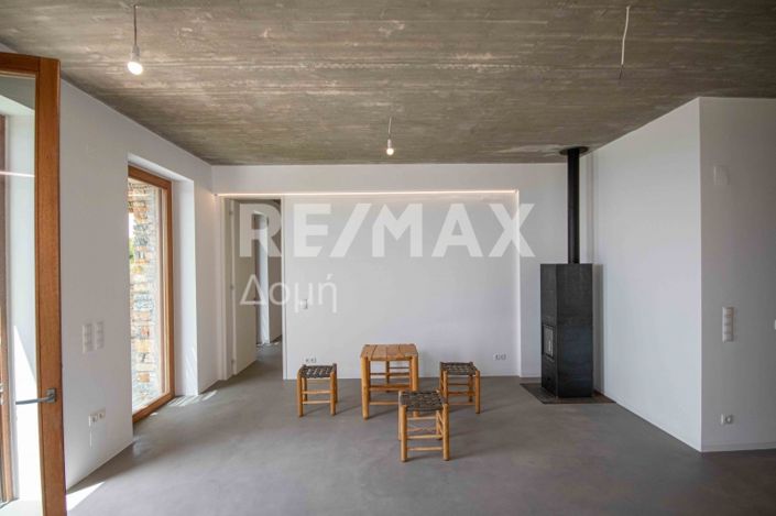 Image No.11-2 Bed House for sale