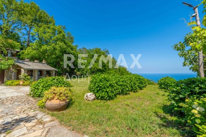 Image No.41-5 Bed Property for sale