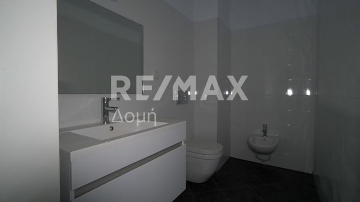 Image No.16-3 Bed Property for sale