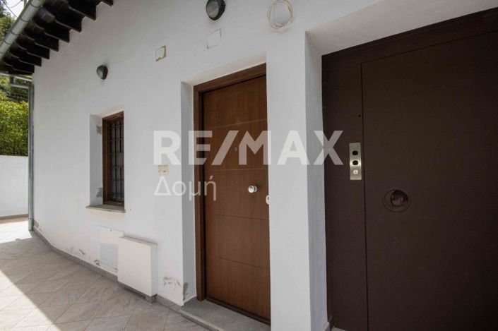 Image No.19-3 Bed Property for sale