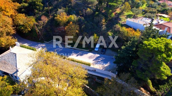 Image No.41-3 Bed Property for sale