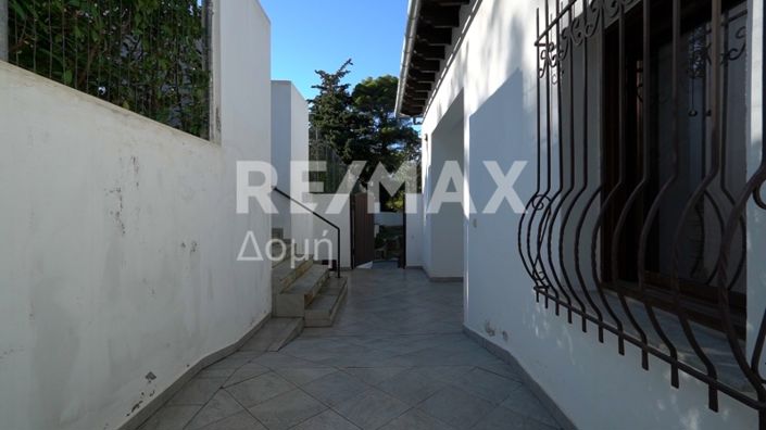 Image No.51-3 Bed Property for sale