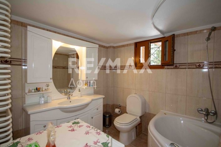 Image No.31-3 Bed House for sale