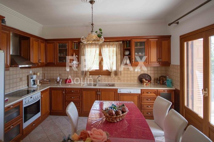 Image No.37-3 Bed House for sale