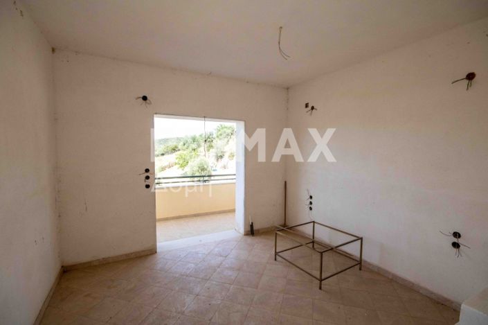 Image No.51-3 Bed House for sale