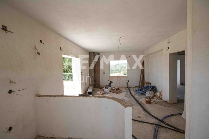 Image No.54-3 Bed House for sale