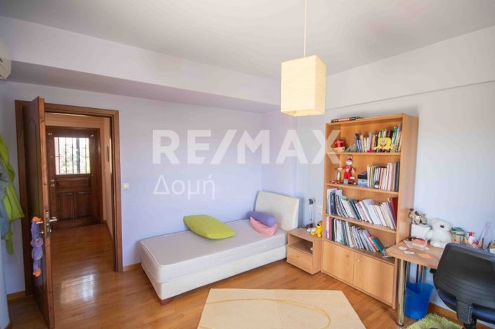 Image No.45-6 Bed House for sale