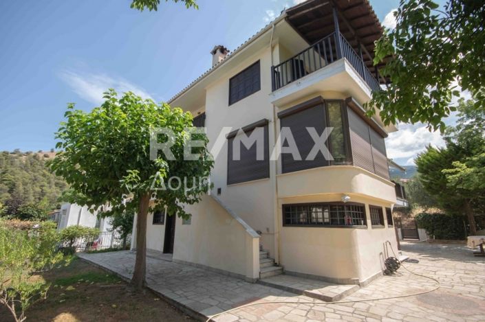 Image No.30-4 Bed Property for sale