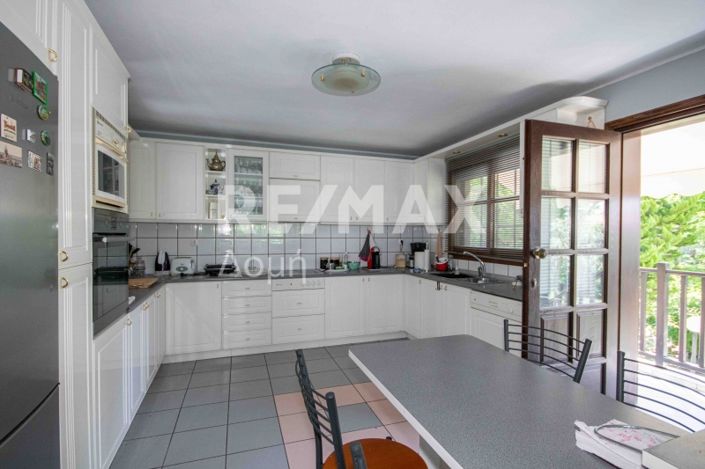 Image No.31-4 Bed Property for sale