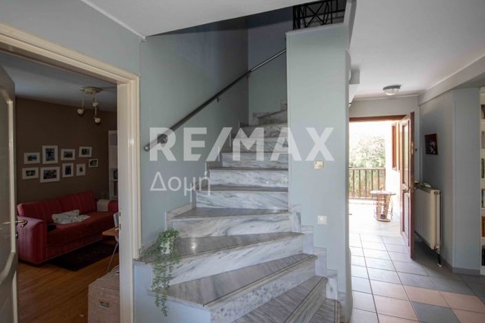 Image No.42-4 Bed Property for sale