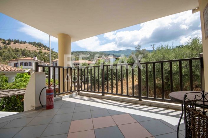 Image No.47-4 Bed Property for sale