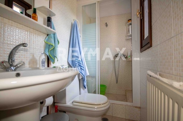 Image No.48-4 Bed Property for sale