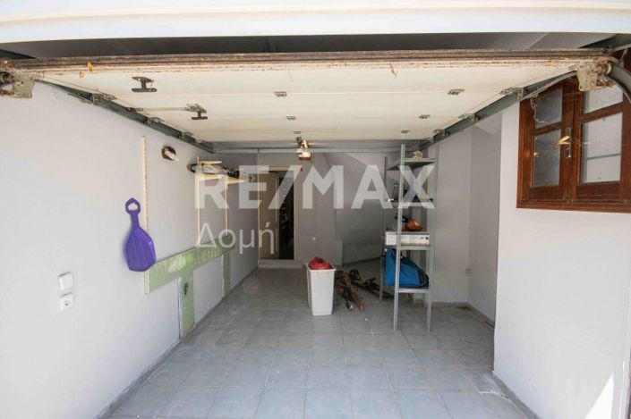 Image No.71-4 Bed Property for sale