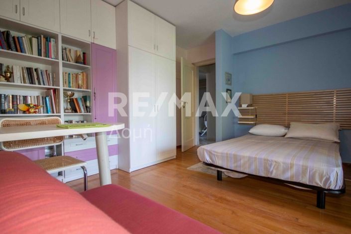 Image No.72-4 Bed Property for sale