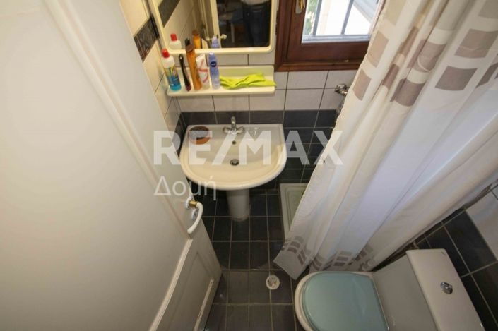 Image No.76-4 Bed Property for sale