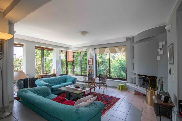 Image No.79-4 Bed Property for sale