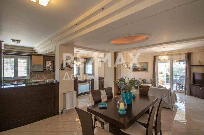 Image No.13-6 Bed House for sale