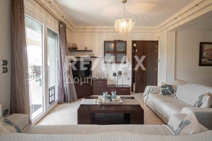 Image No.14-6 Bed House for sale