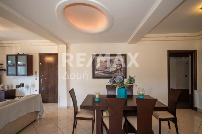 Image No.16-6 Bed House for sale