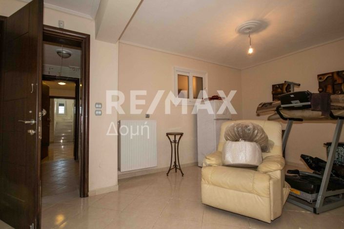 Image No.31-6 Bed House for sale